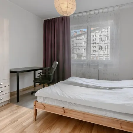 Apartment Rogalinska - Parking, Balcony&workspace - By Rentujemy Gdansk